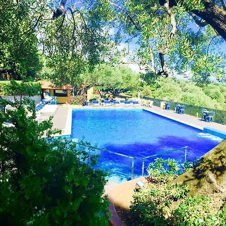 Villaggio Turistico La Fenosa Kompleks wypoczynkowy *